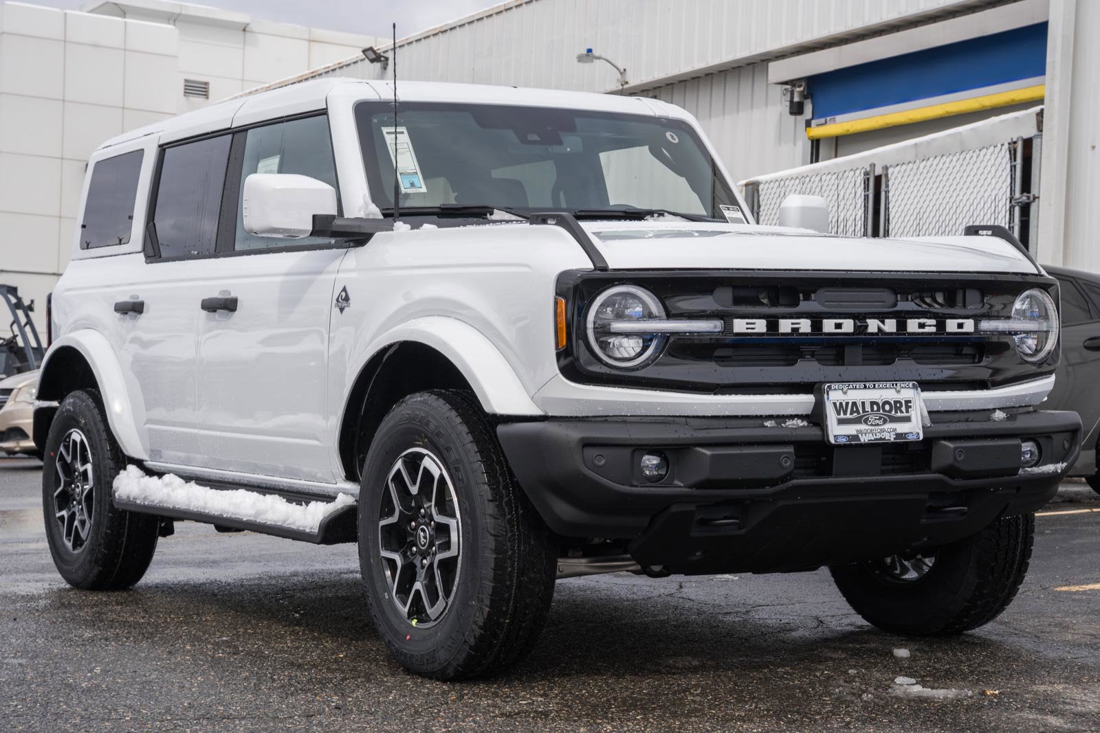 2026 Ford Bronco Outer Banks