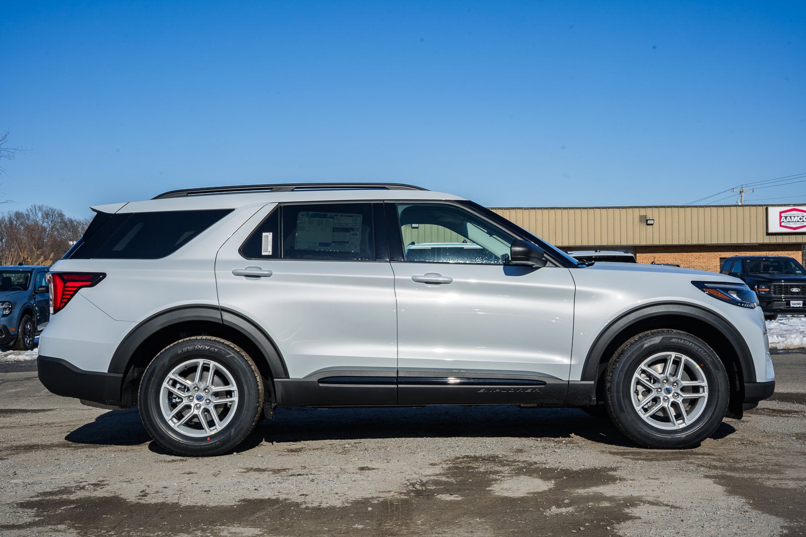 2026 Ford Explorer Active w/200A Pkg