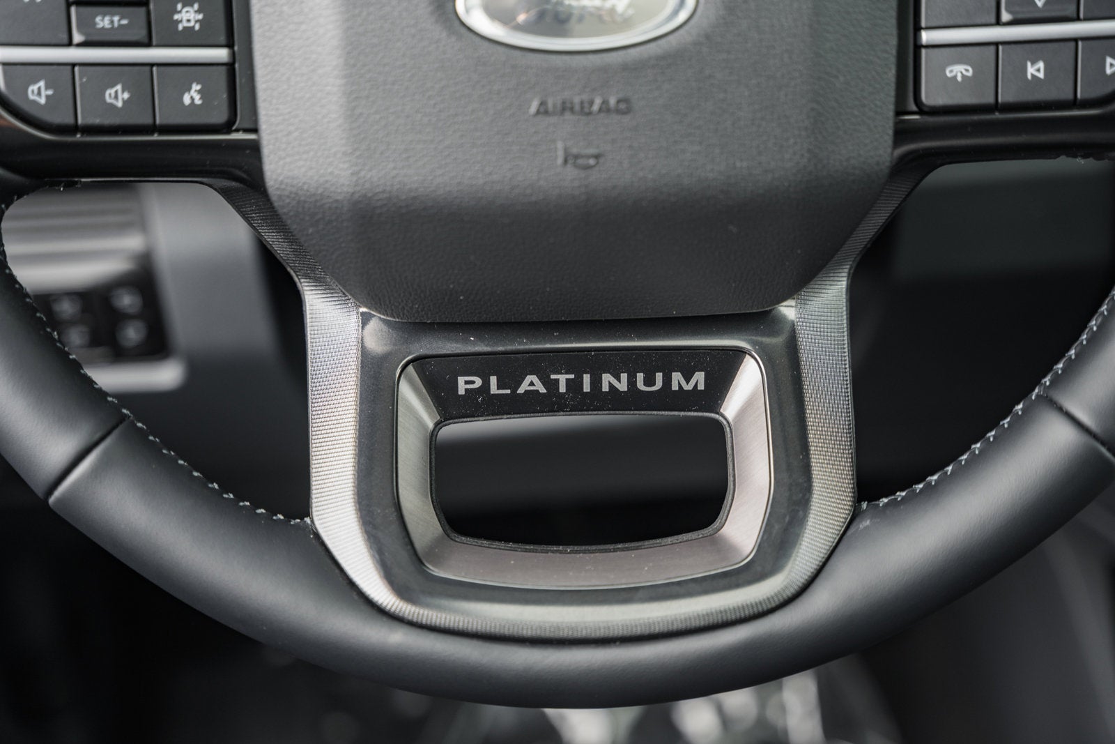 2026 Ford Super Duty F-350 SRW Platinum