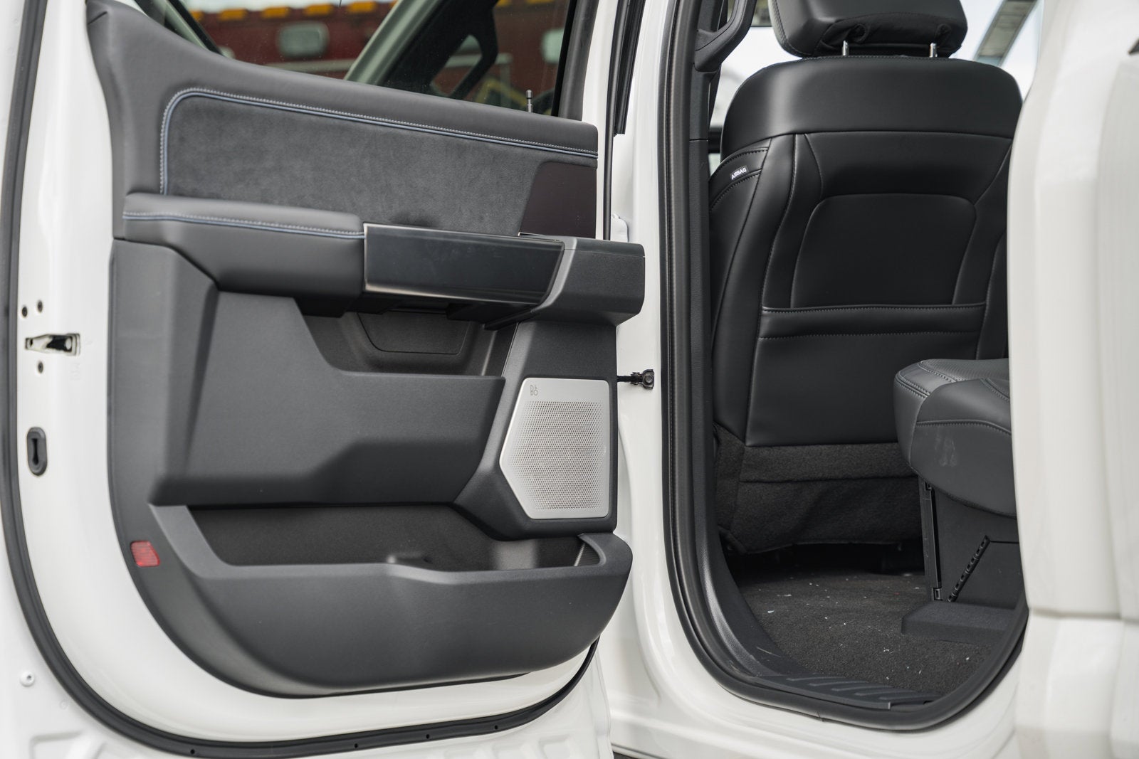 2026 Ford Super Duty F-350 SRW Platinum