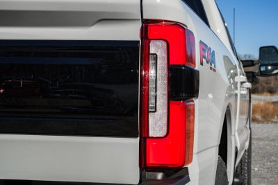 2026 Ford Super Duty F-350 SRW Platinum