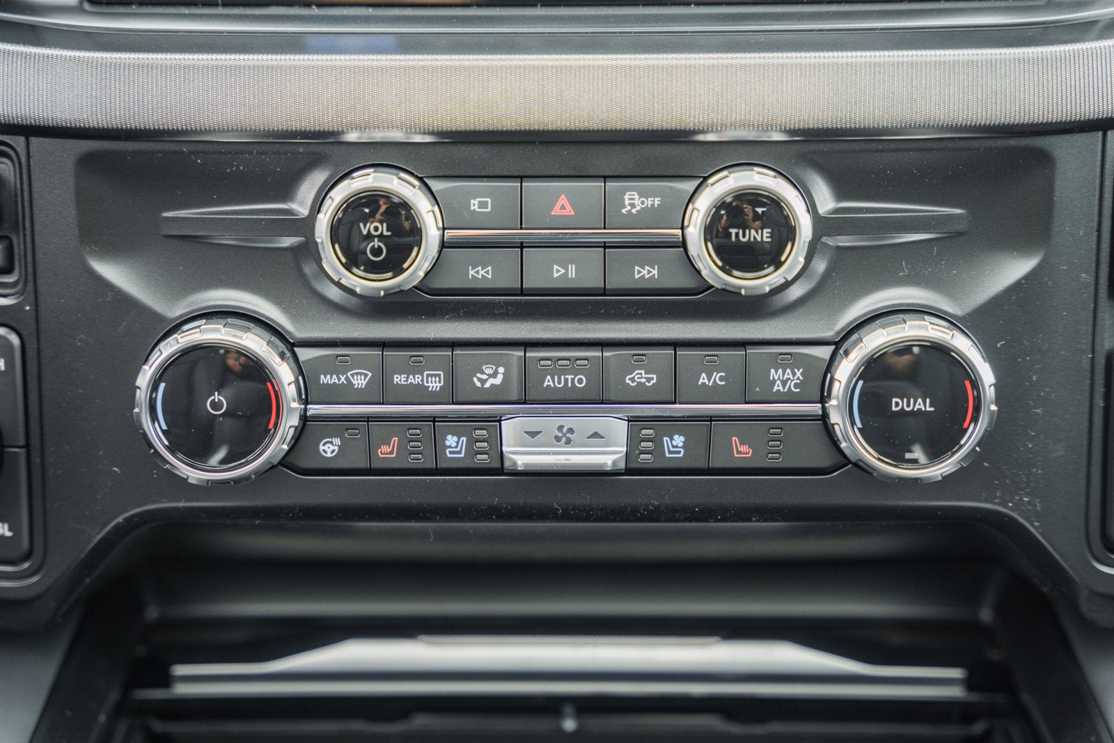 2026 Ford Super Duty F-350 SRW Platinum