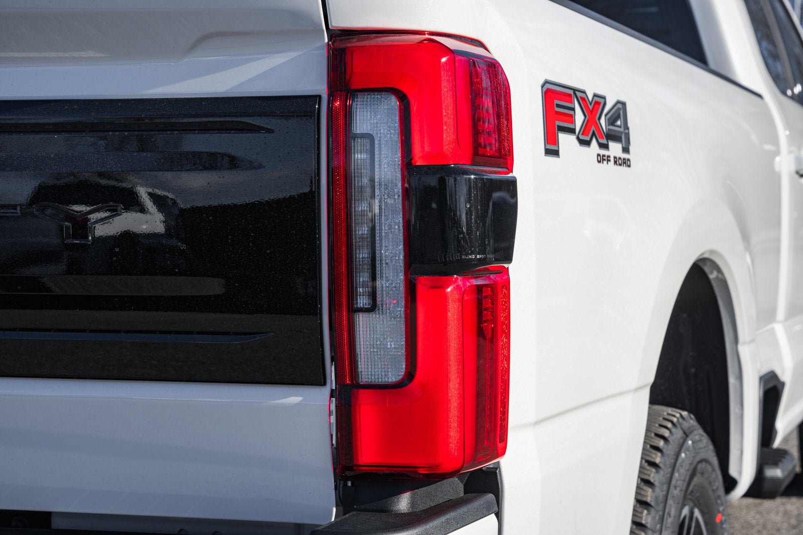 2026 Ford Super Duty F-350 SRW Platinum