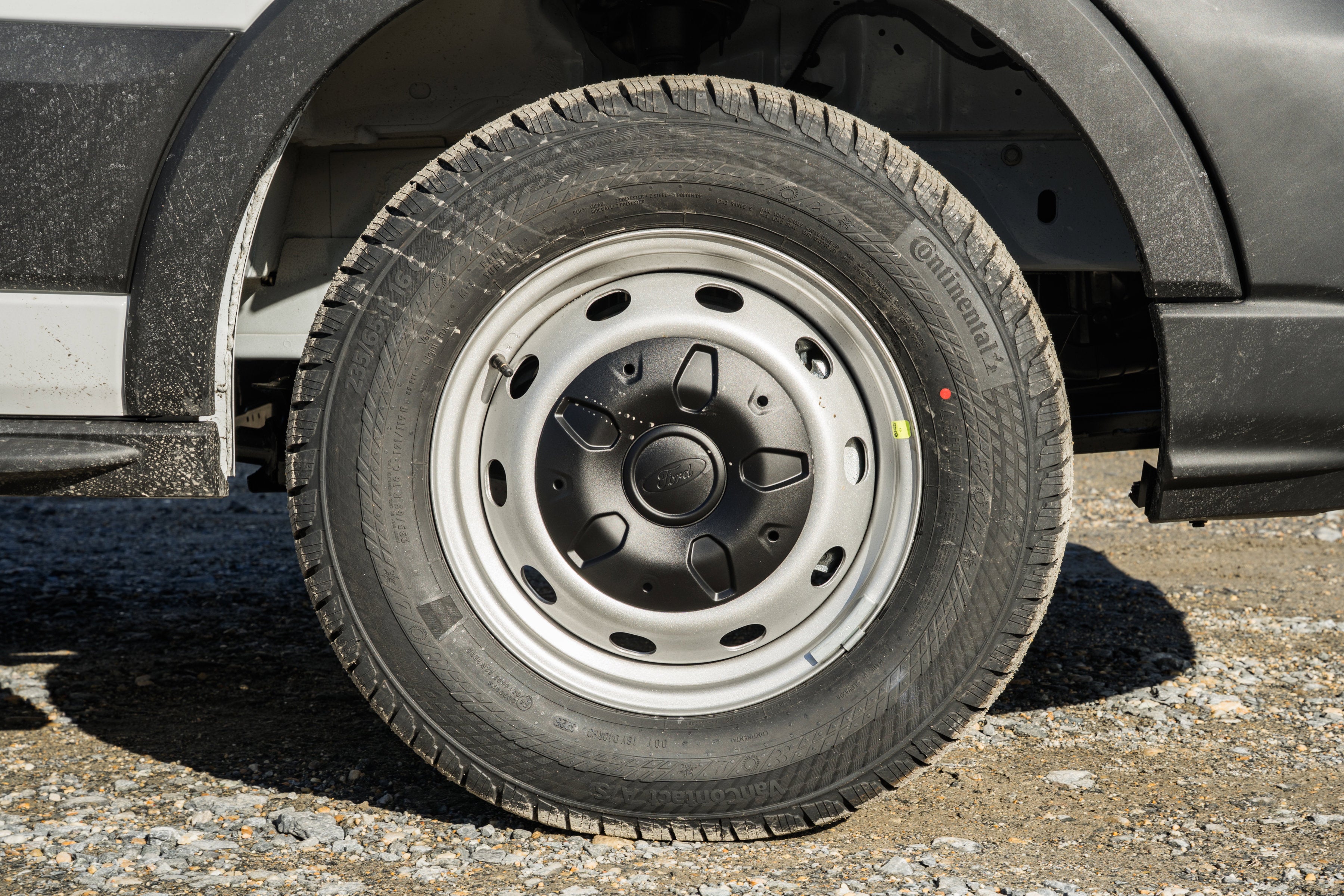 2026 Ford Transit Cargo Van T-250 148" Med Rf 9150 GVWR RWD