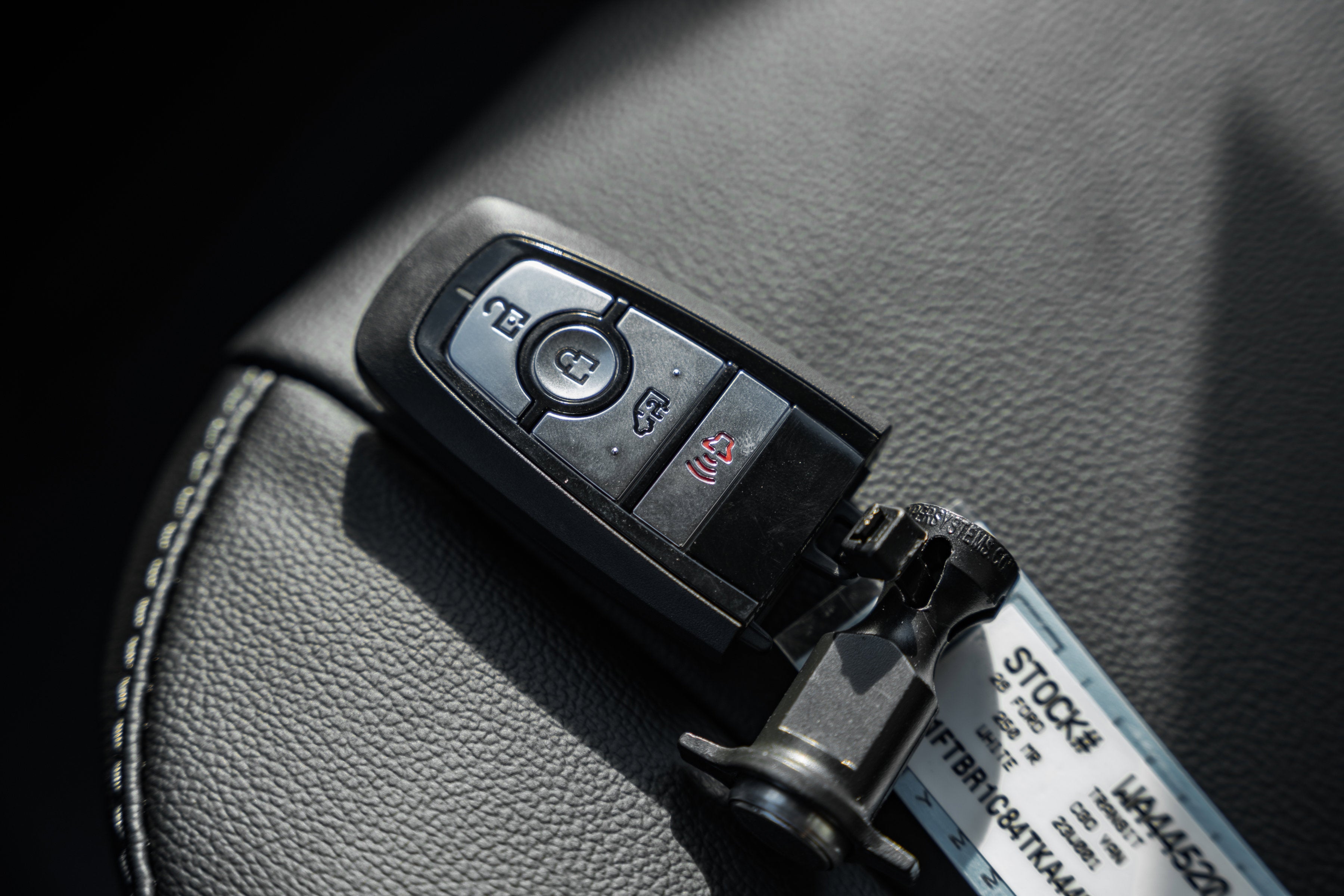 2026 Ford Transit Cargo Van T-250 148" Med Rf 9150 GVWR RWD