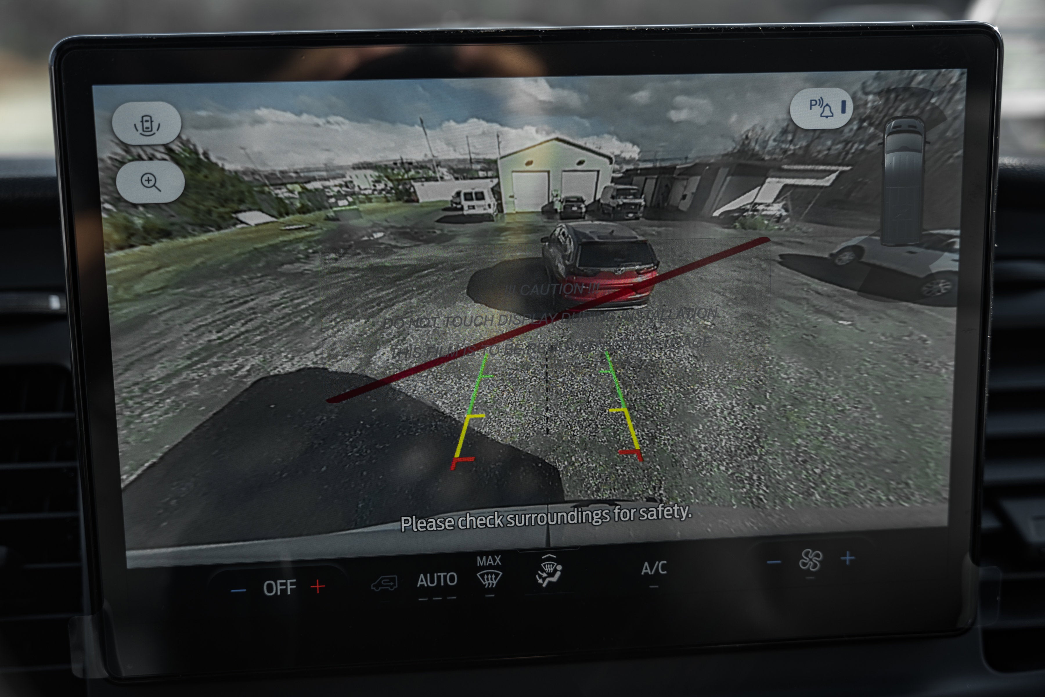 2026 Ford Transit Cargo Van T-250 148" Med Rf 9150 GVWR RWD