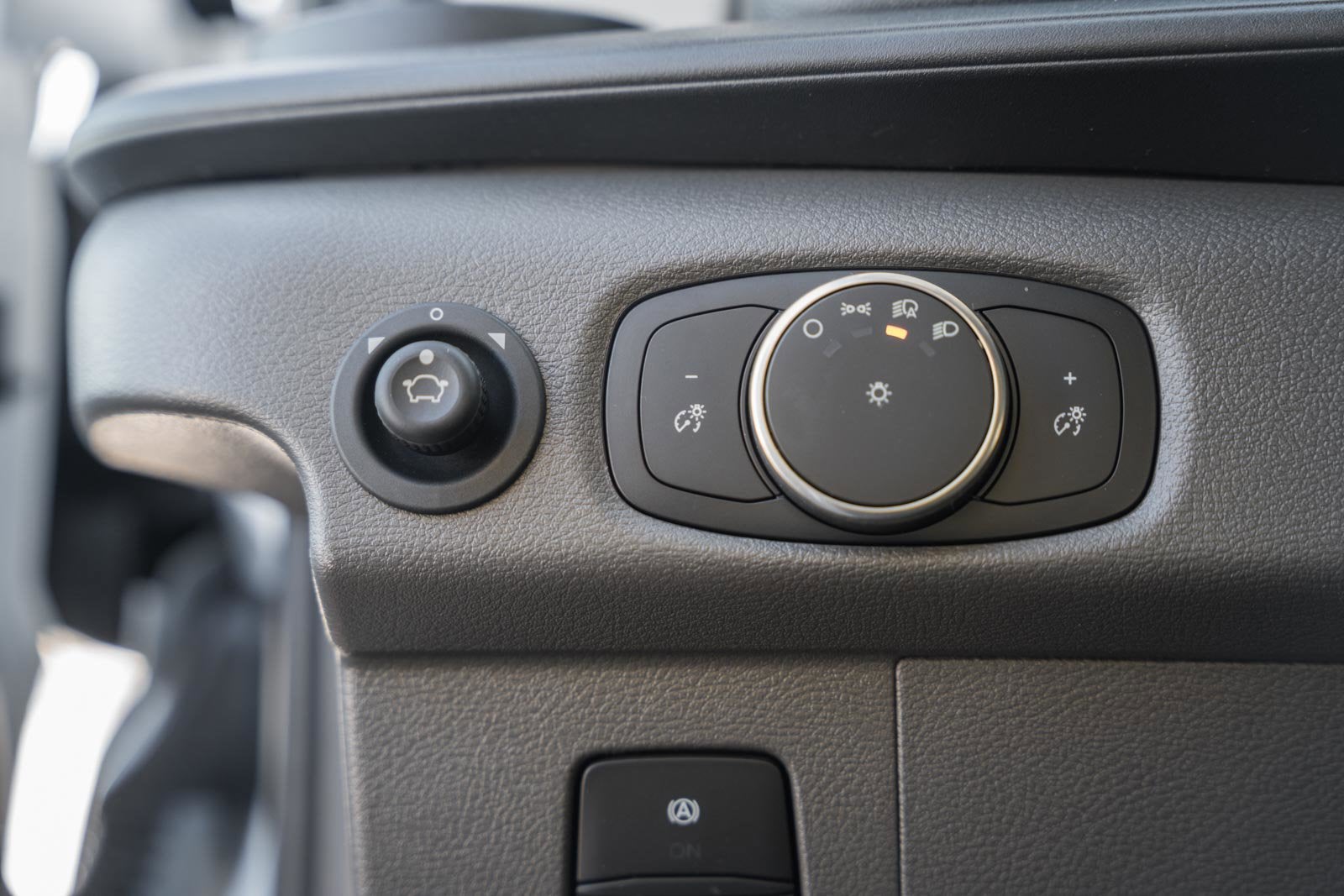 2026 Ford Transit Cargo Van T-350 148" EL Hi Rf 9500 GVWR RWD