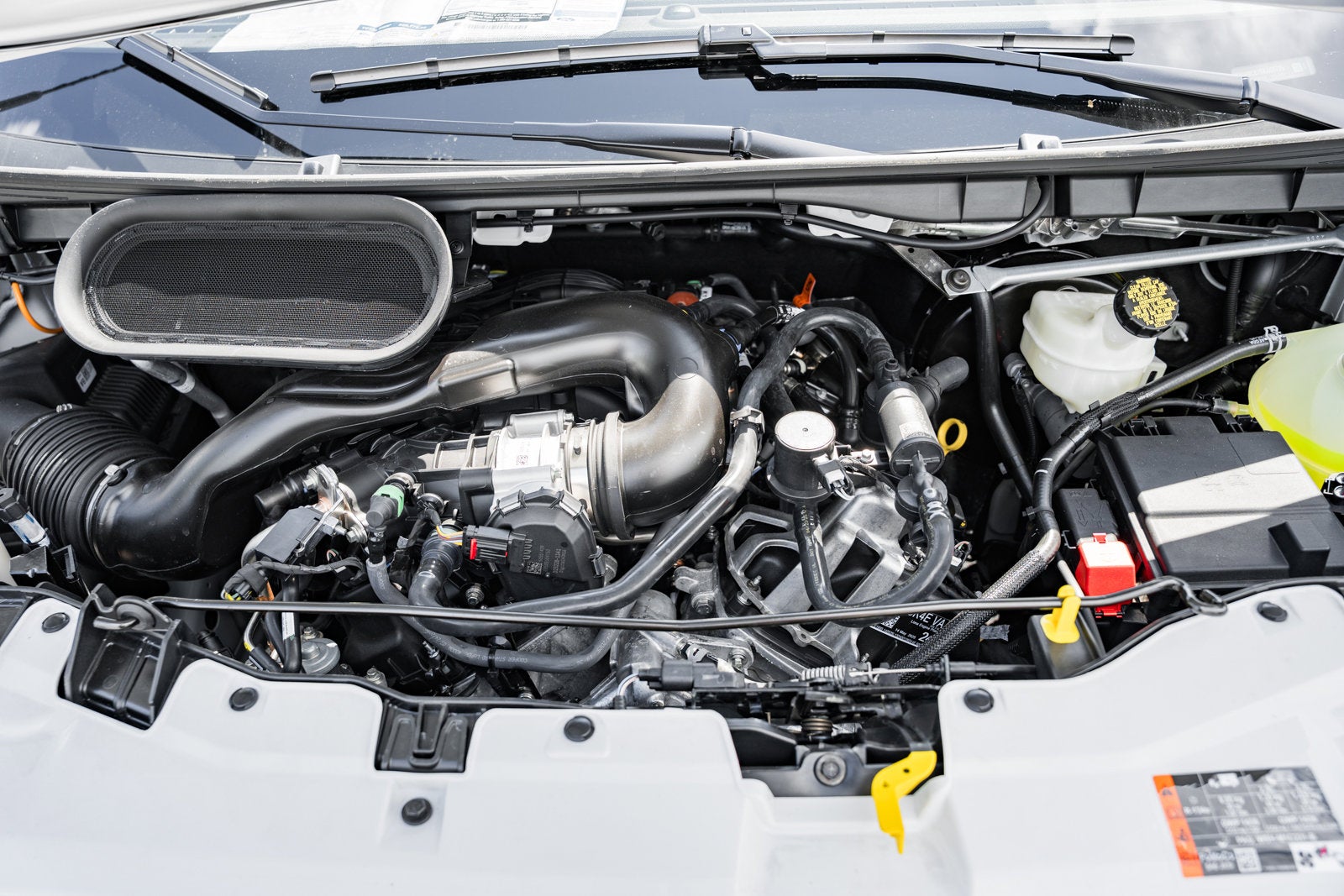 2025 Ford Transit Cargo Van T-350 148" Med Rf 9500 GVWR RWD