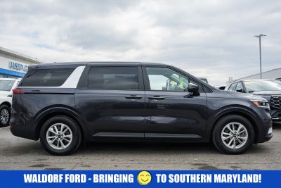 2023 Kia Carnival LX