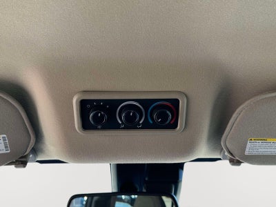2025 Chevrolet Express Passenger 1LT