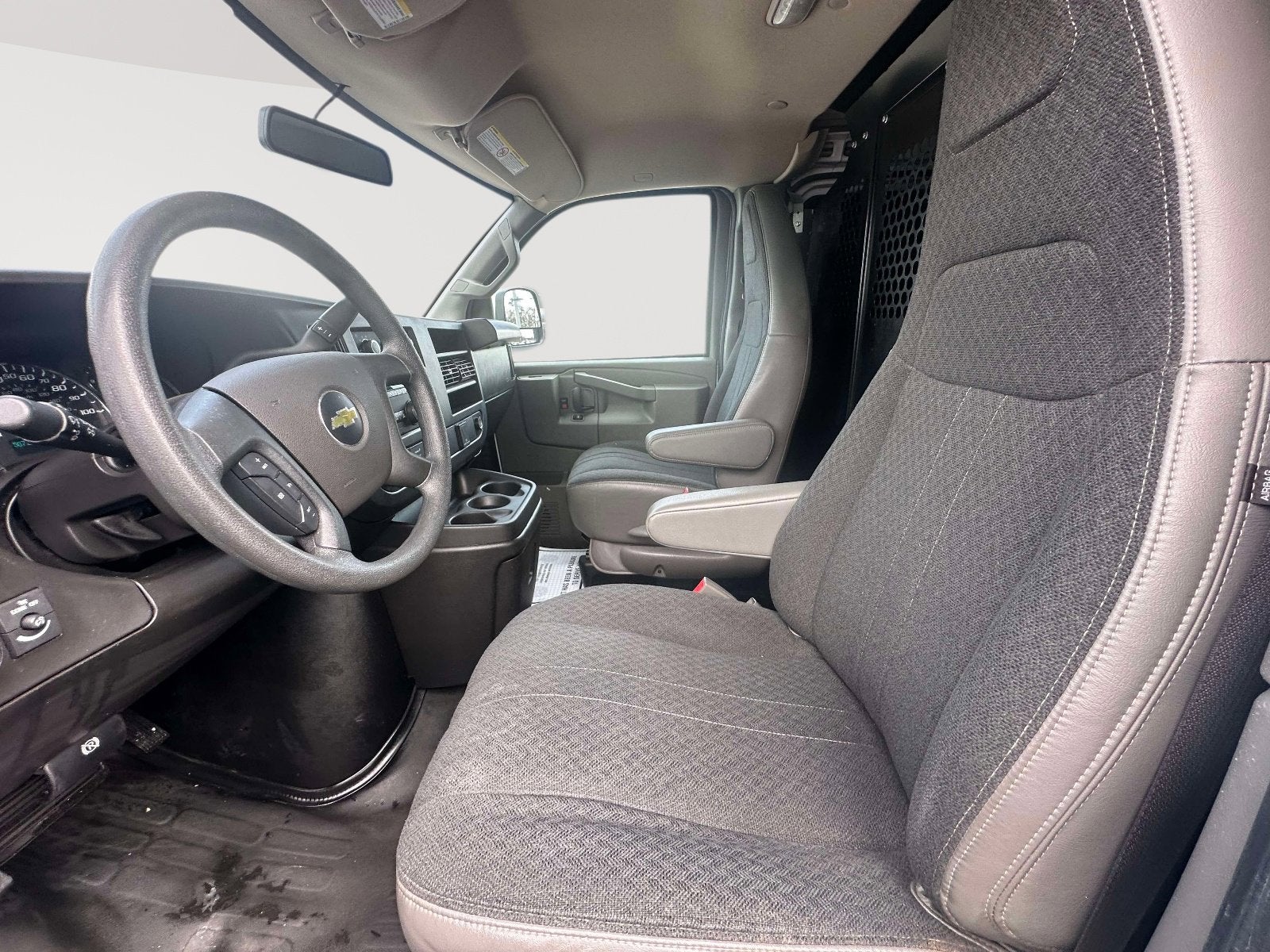 2022 Chevrolet Express Cargo 2500 WT