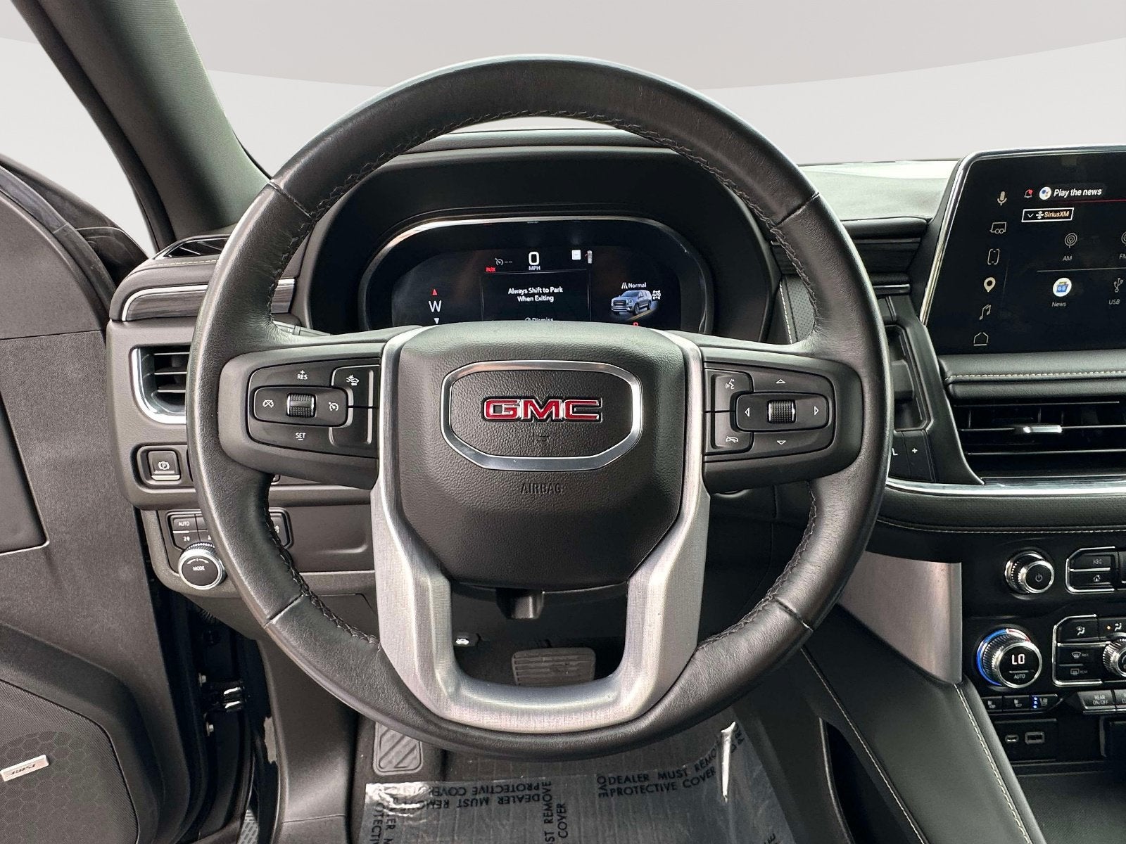 2023 GMC Yukon SLT