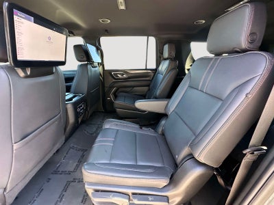 2023 Chevrolet Suburban RST