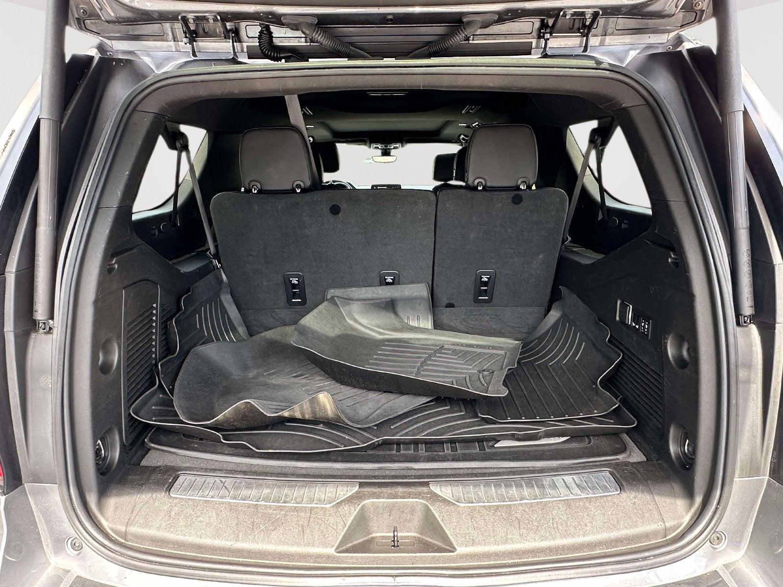 2022 Chevrolet Suburban High Country