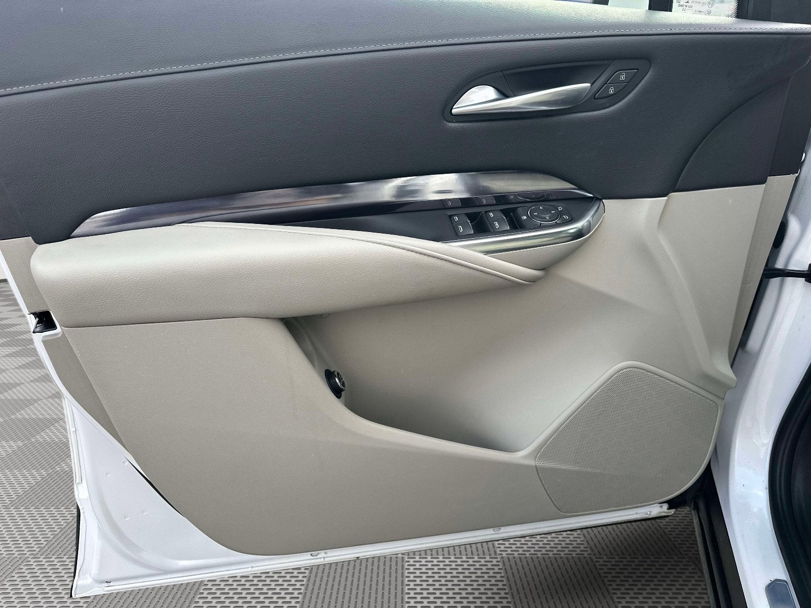 2022 Cadillac XT4 Luxury