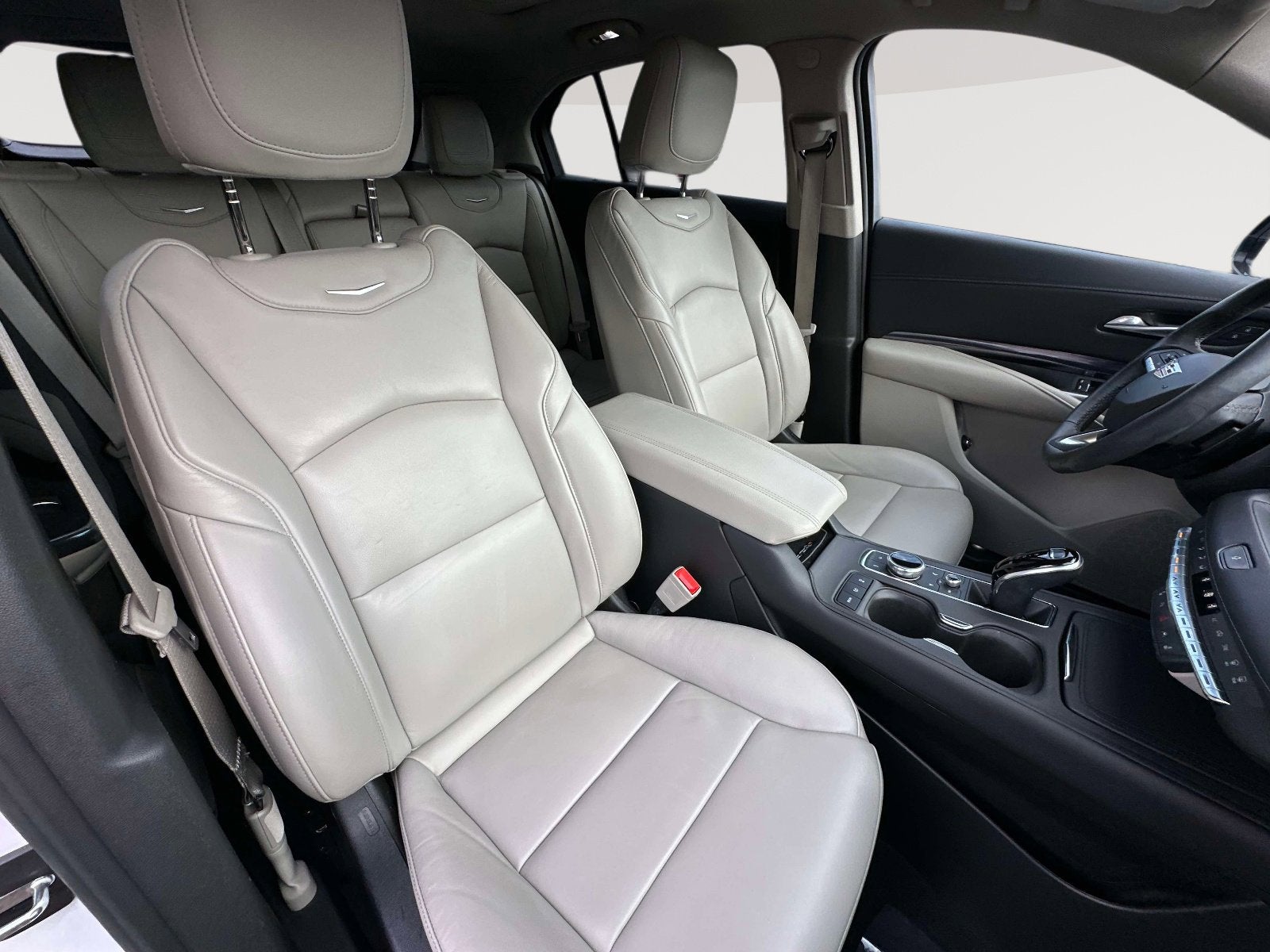 2022 Cadillac XT4 Luxury