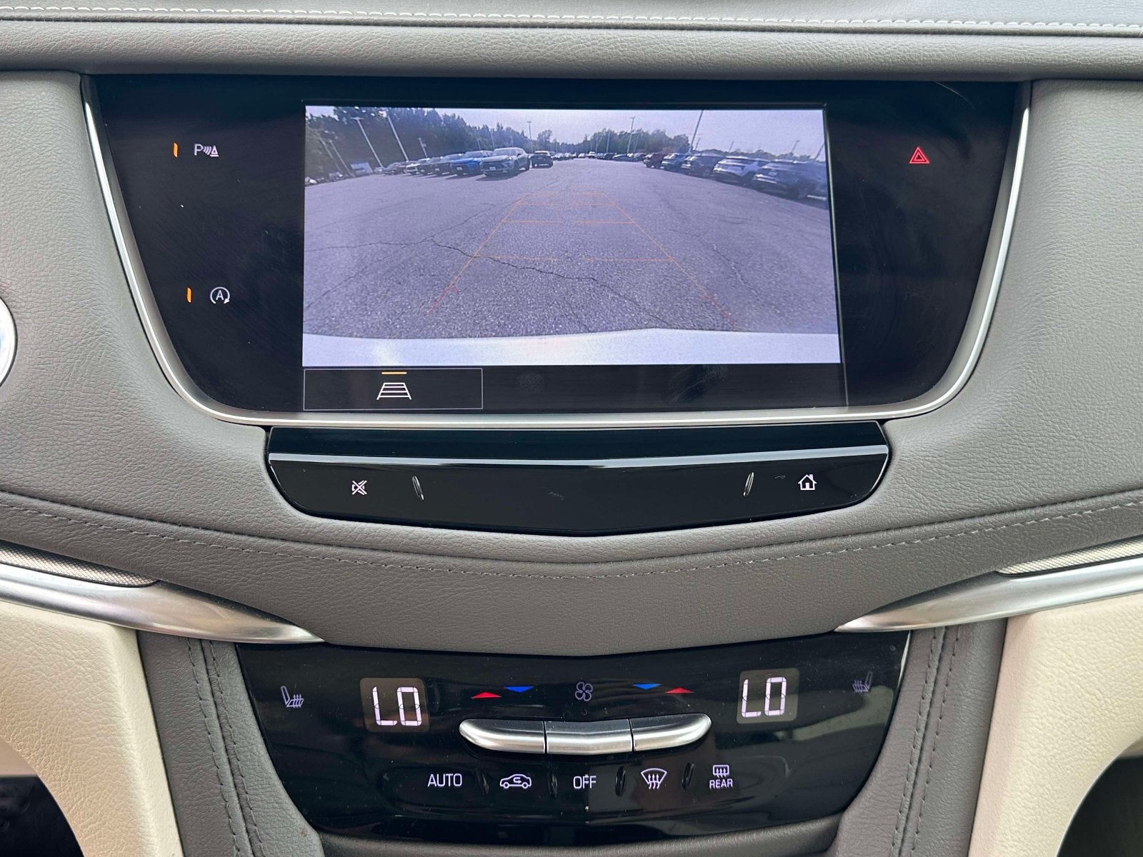 2022 Cadillac XT5 FWD Premium Luxury