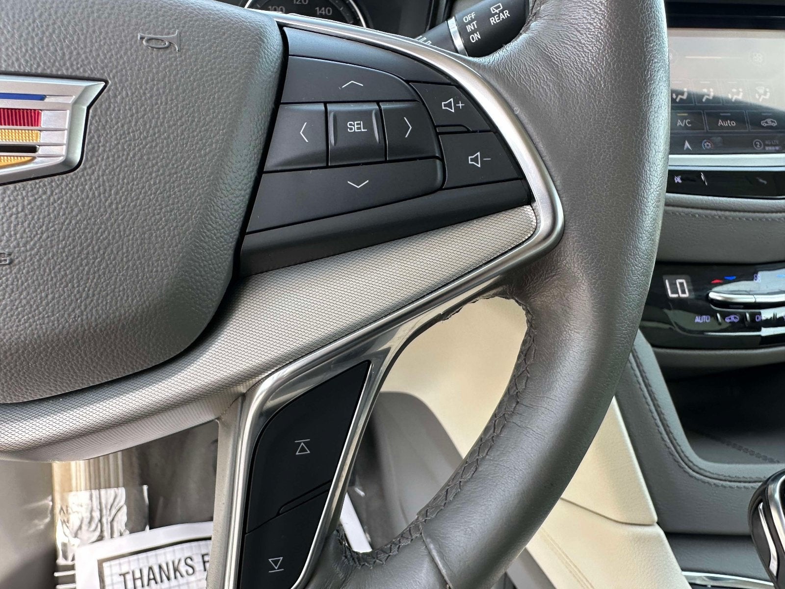 2022 Cadillac XT5 FWD Premium Luxury