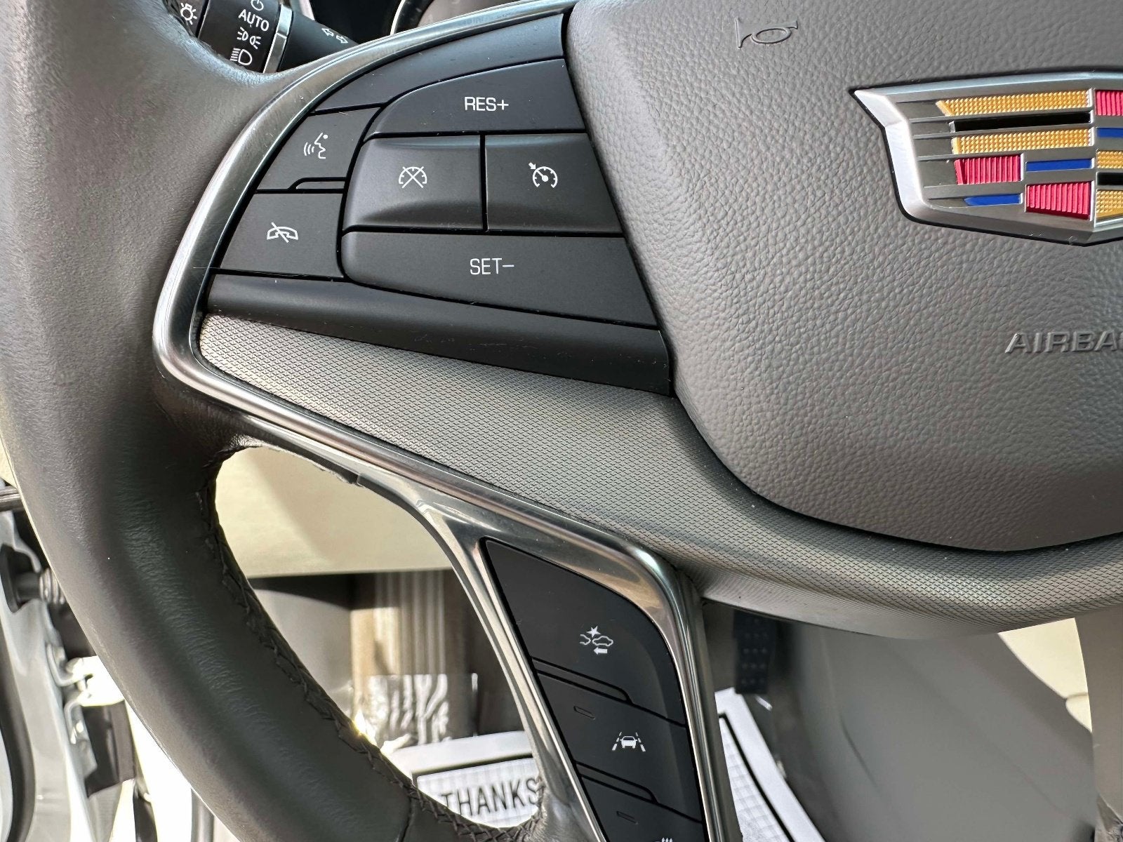 2022 Cadillac XT5 FWD Premium Luxury
