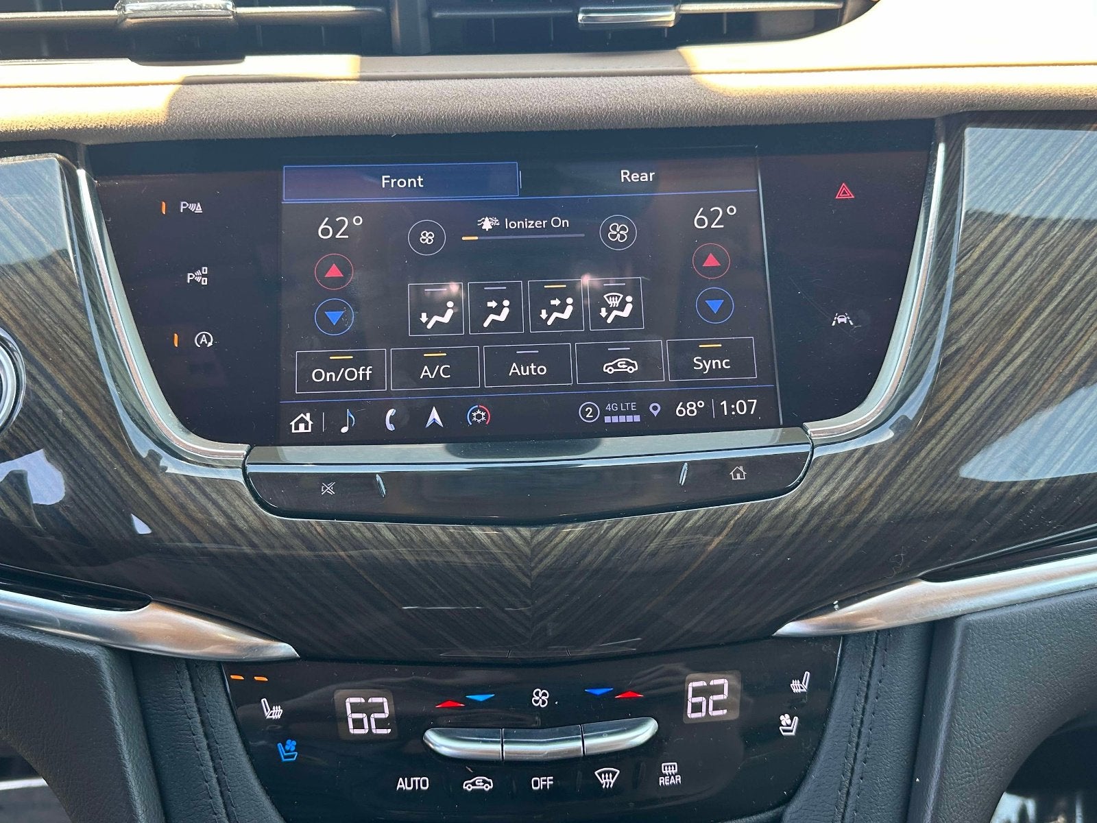2023 Cadillac XT6 Sport