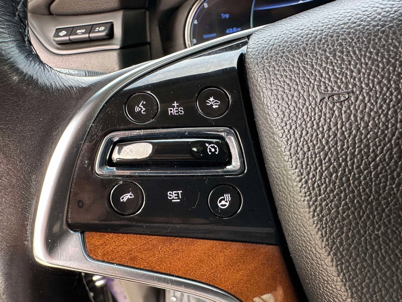 2020 Cadillac Escalade ESV Premium Luxury