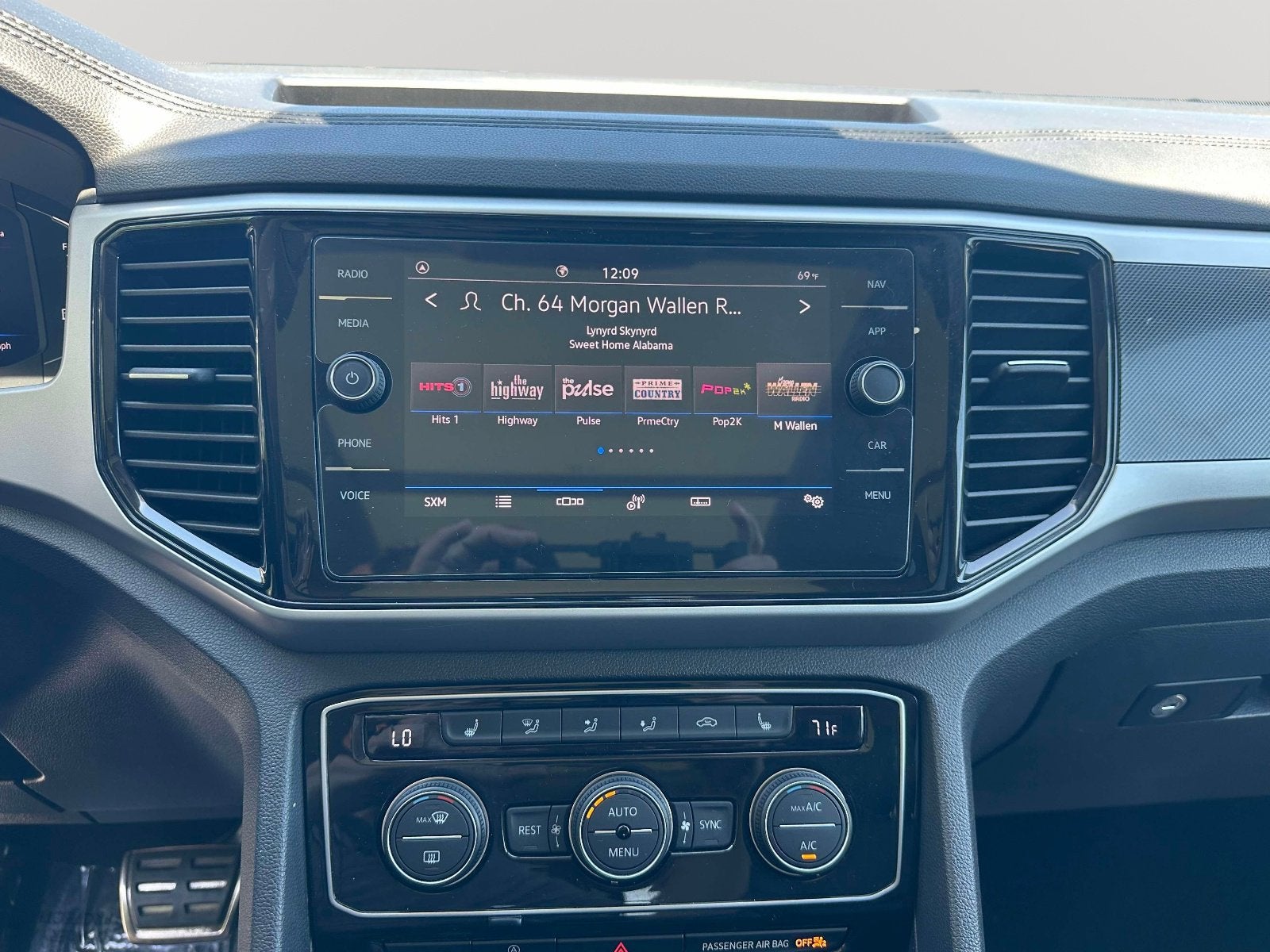 2021 Volkswagen Atlas 3.6L V6 SEL R-Line