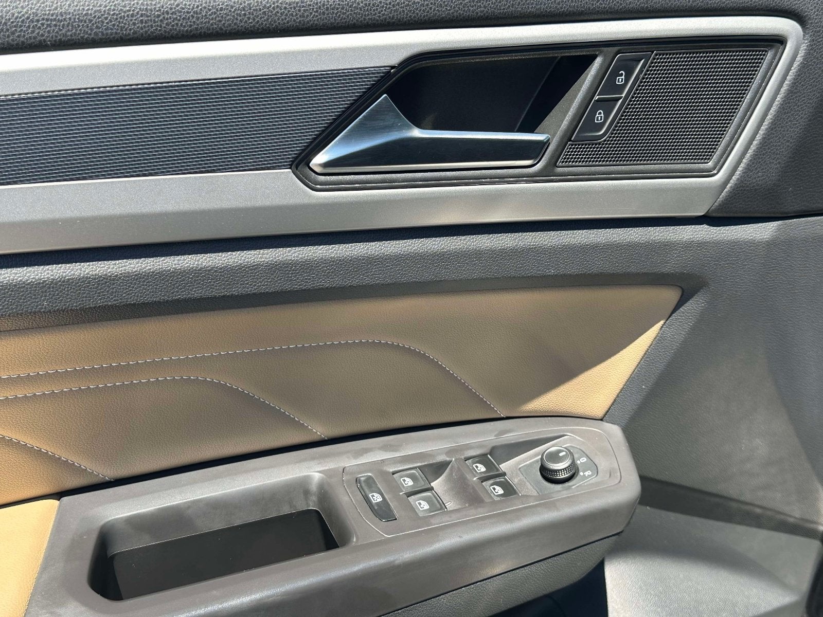 2023 Volkswagen Atlas Cross Sport 2.0T SE w/Technology