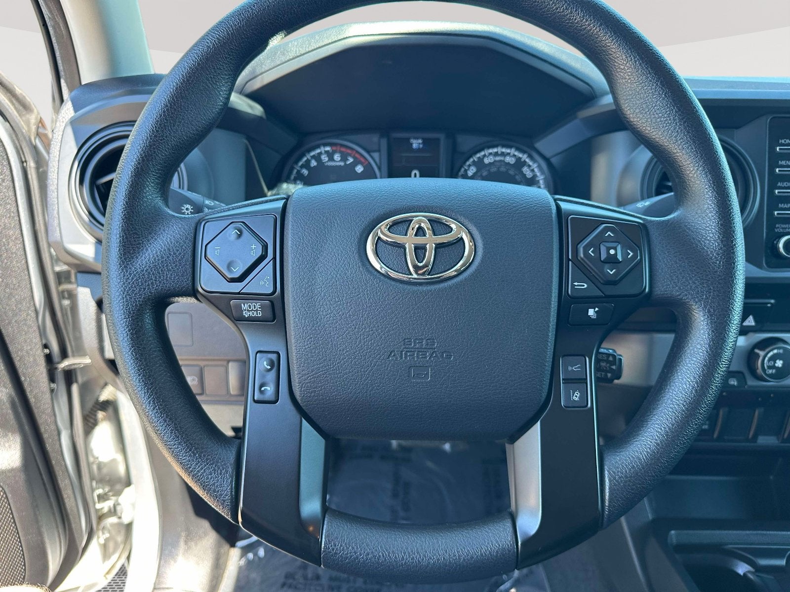 2022 Toyota Tacoma 2WD SR