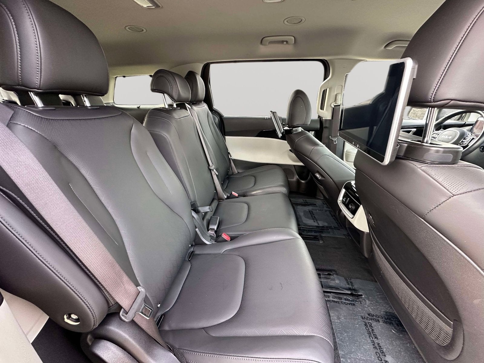 2024 Kia Carnival SX