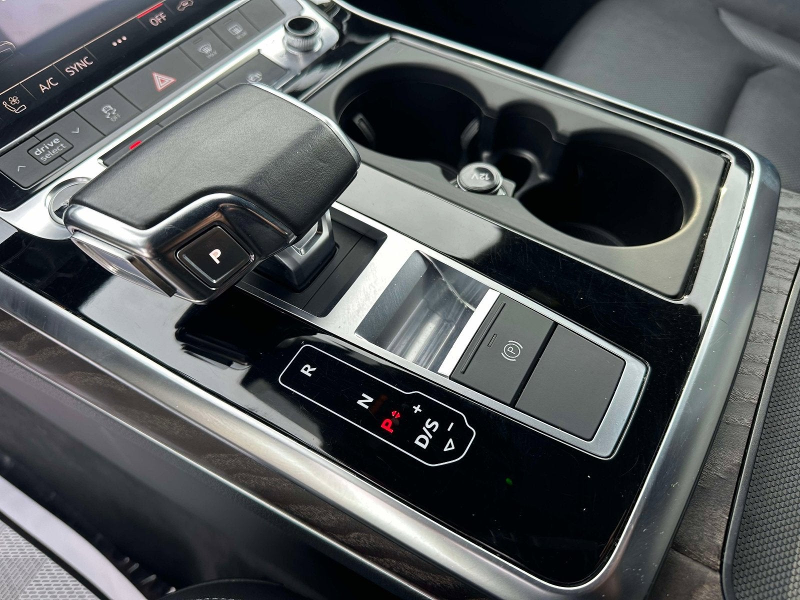 2021 Audi Q8 Premium Plus