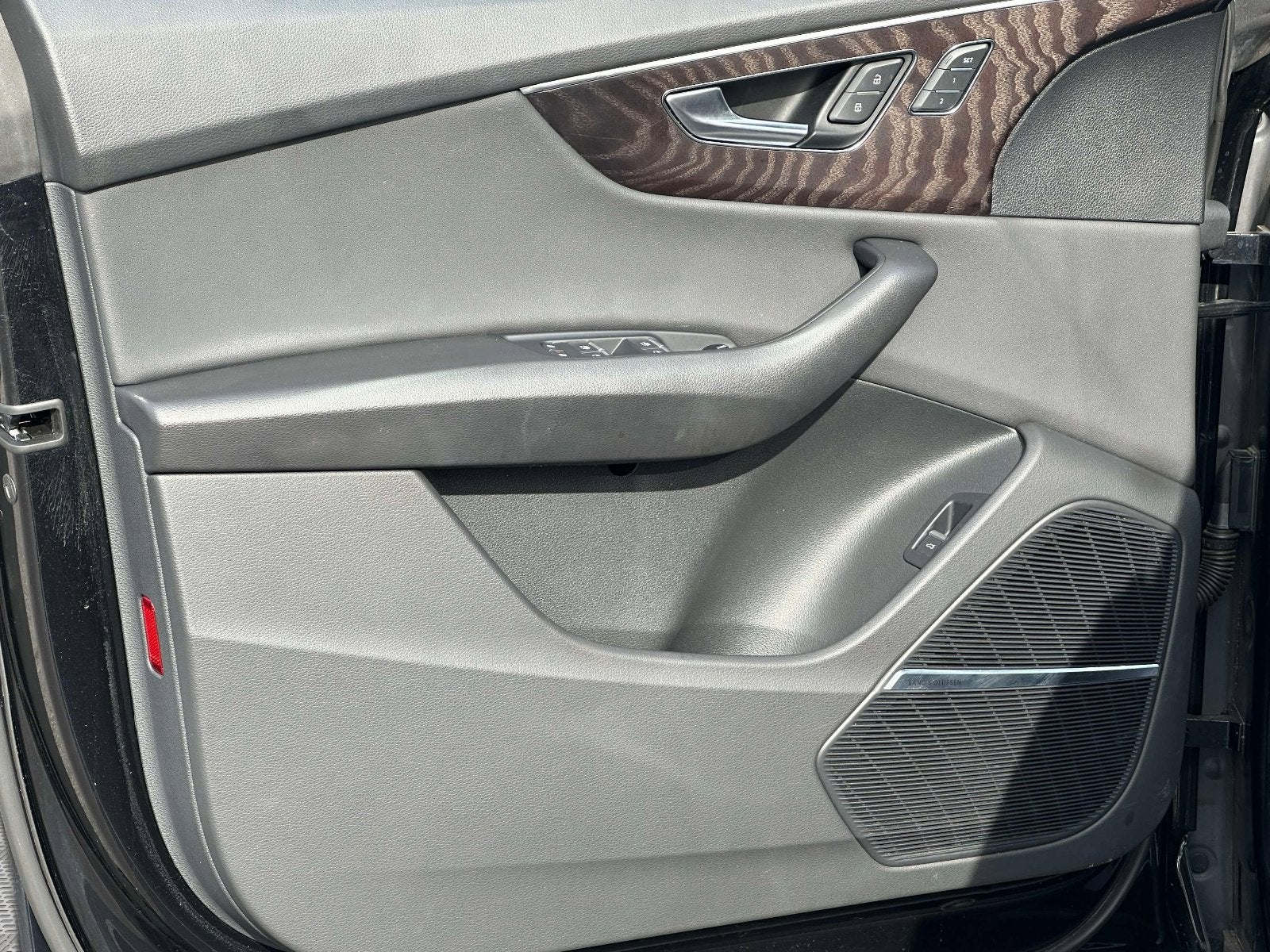 2021 Audi Q8 Premium Plus