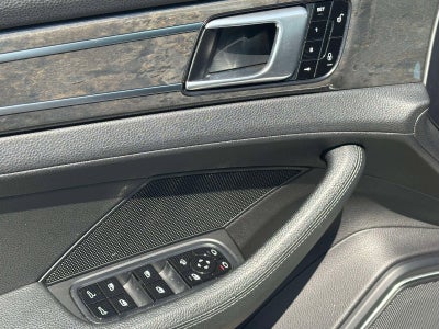 2018 Porsche Panamera Base