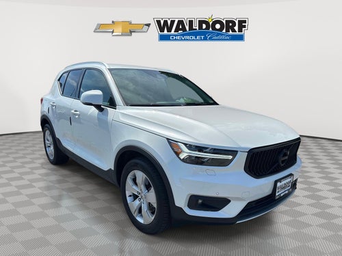 2022 Volvo XC40 Momentum