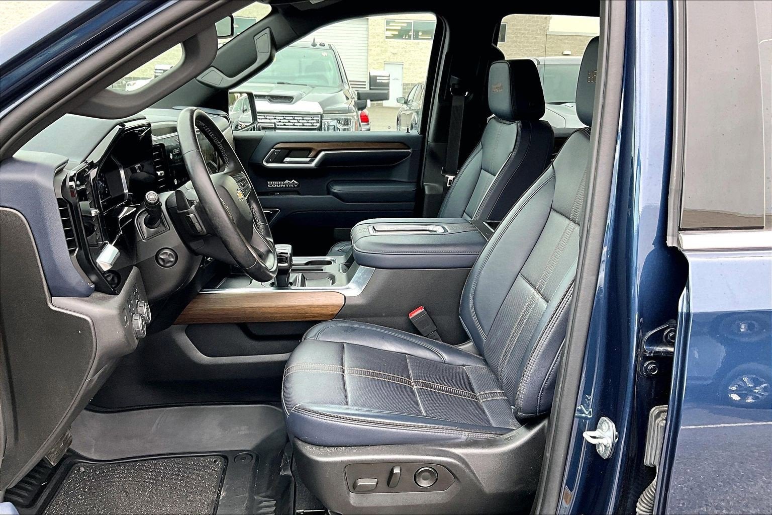 2022 Chevrolet Silverado 1500 High Country