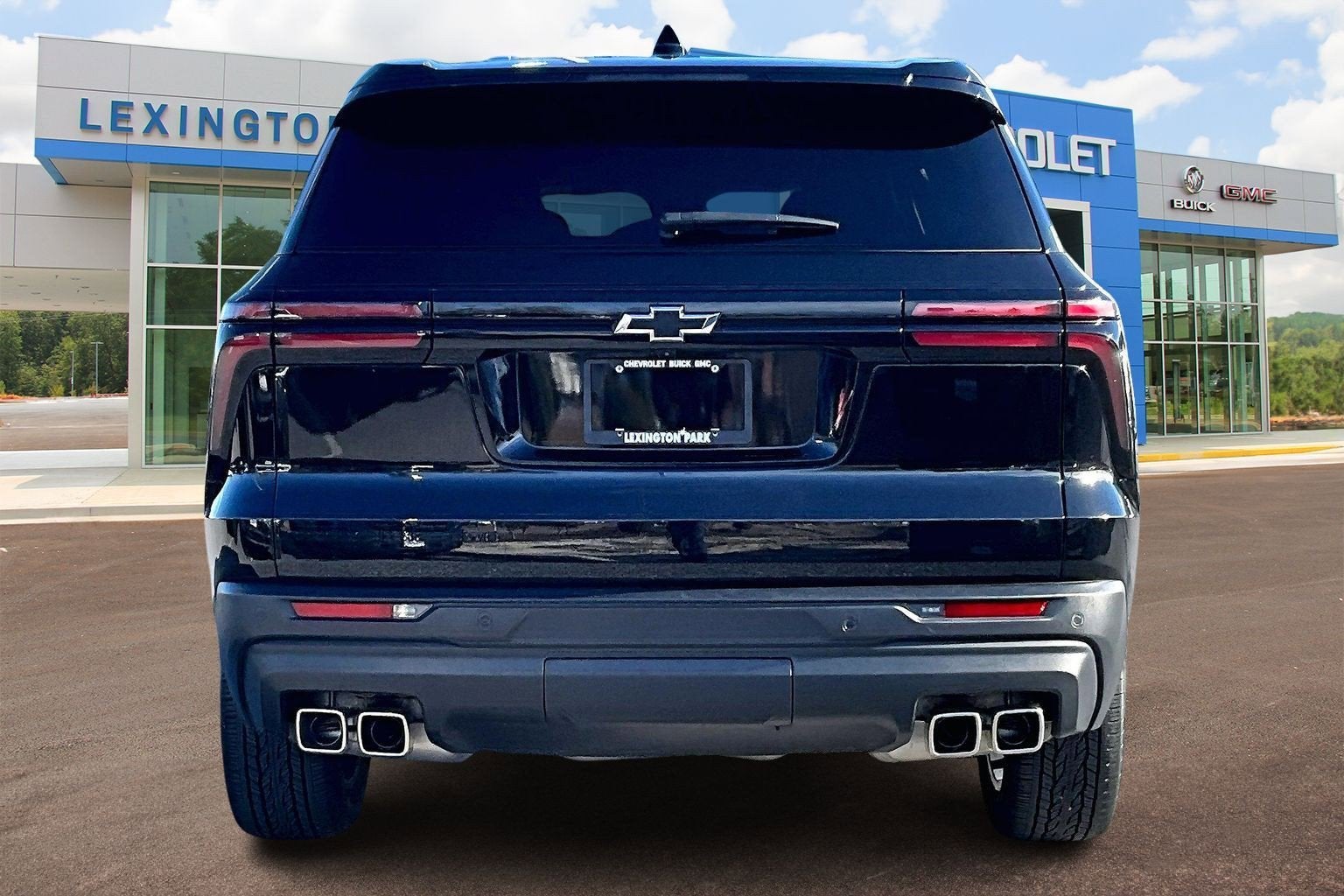 2024 Chevrolet Traverse LS