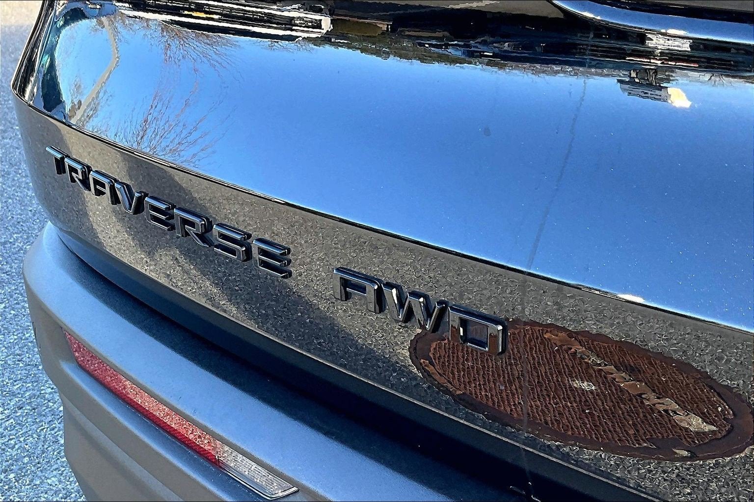 2024 Chevrolet Traverse LS