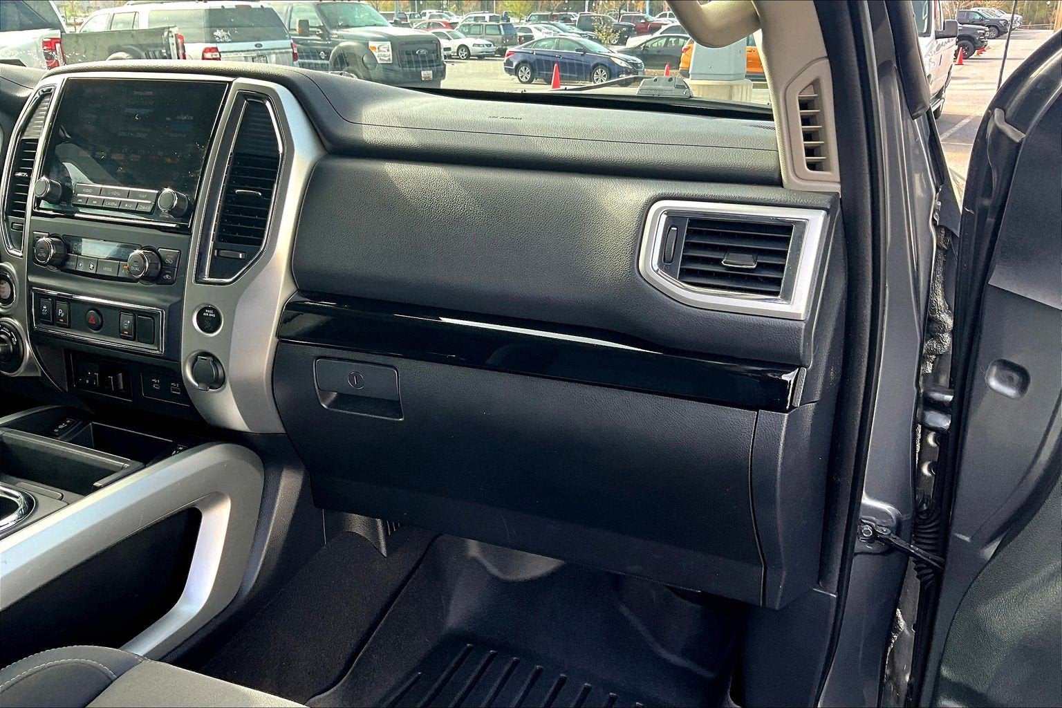 2020 Nissan TITAN King Cab SV 4x4