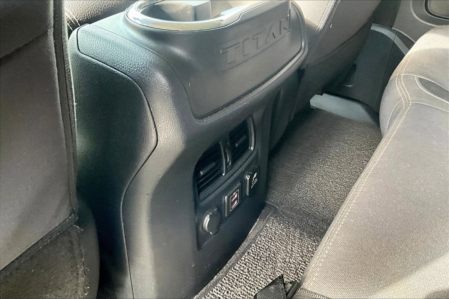 2020 Nissan TITAN King Cab SV 4x4