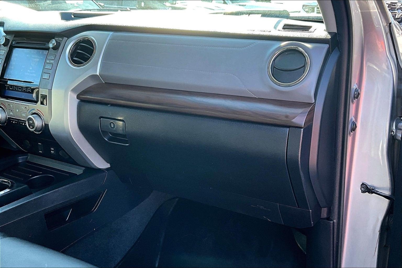 2018 Toyota Tundra Limited 5.7L V8